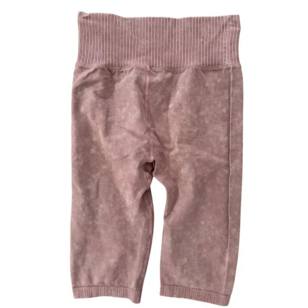 Savvi athletic performance biker shorts in dusty pink beige size small medium w1